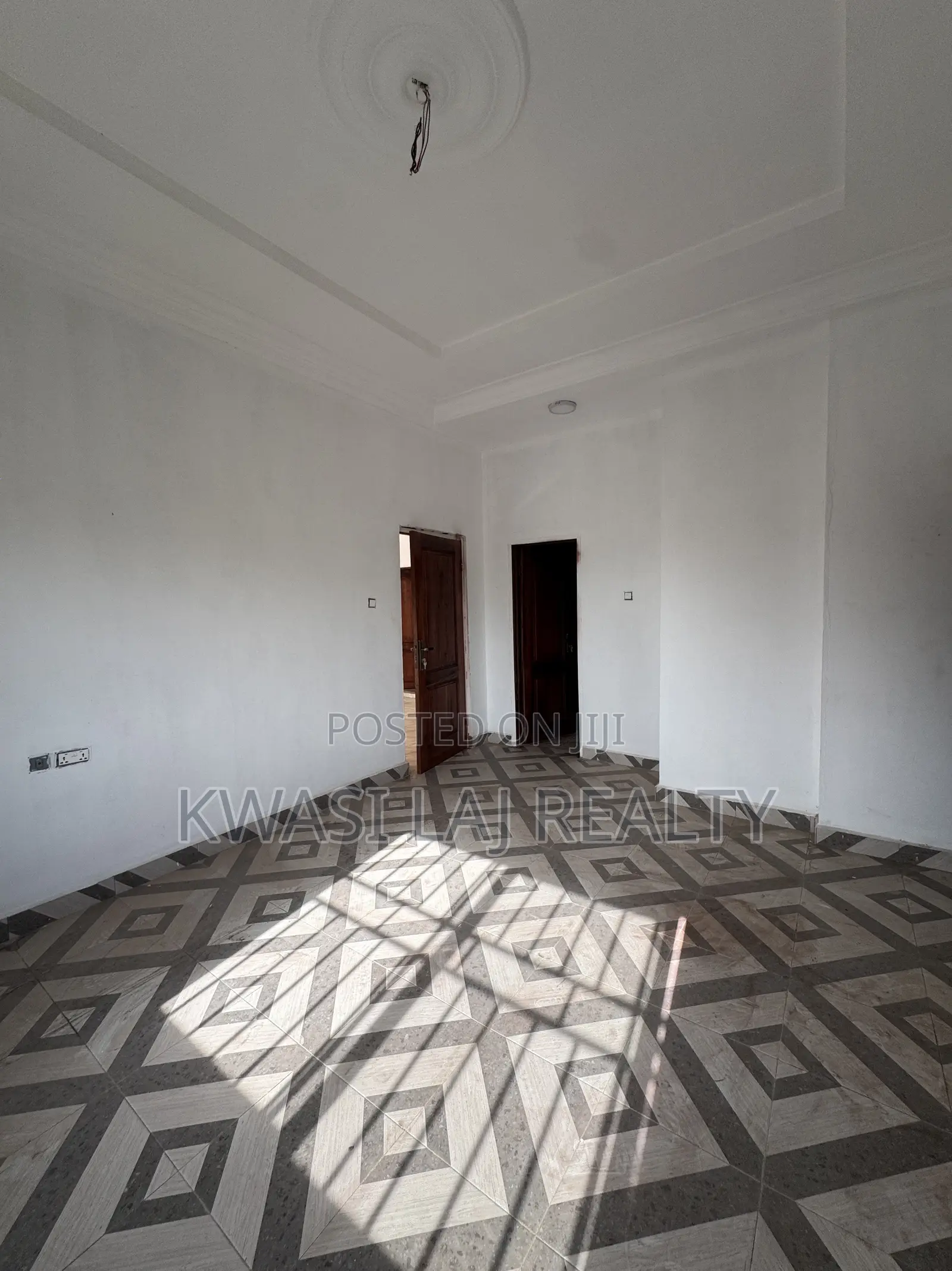 2bdrm Apartment in Pokuase Whitehouse for rent