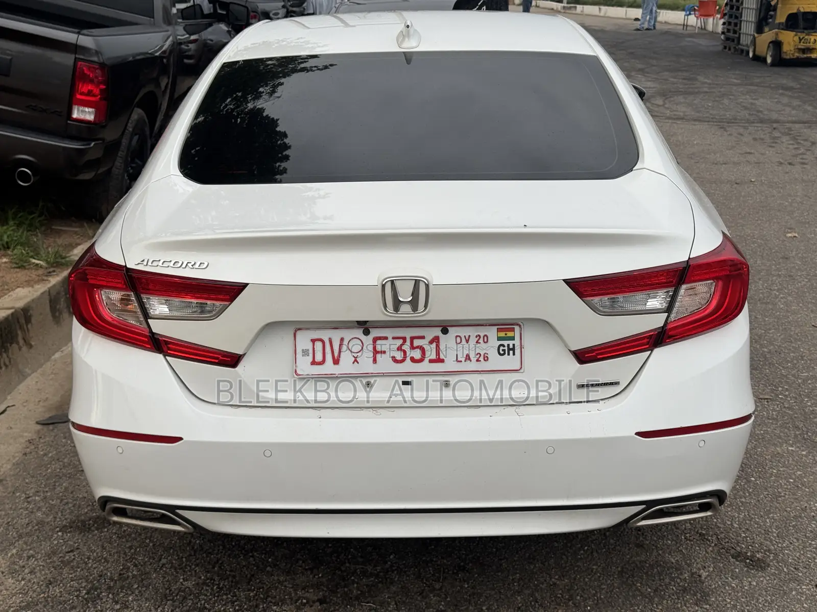Honda Accord Touring 2018 White