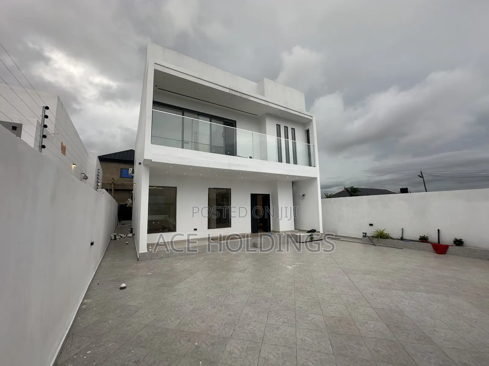 4bdrm Mansion in East Legon Hills for sale