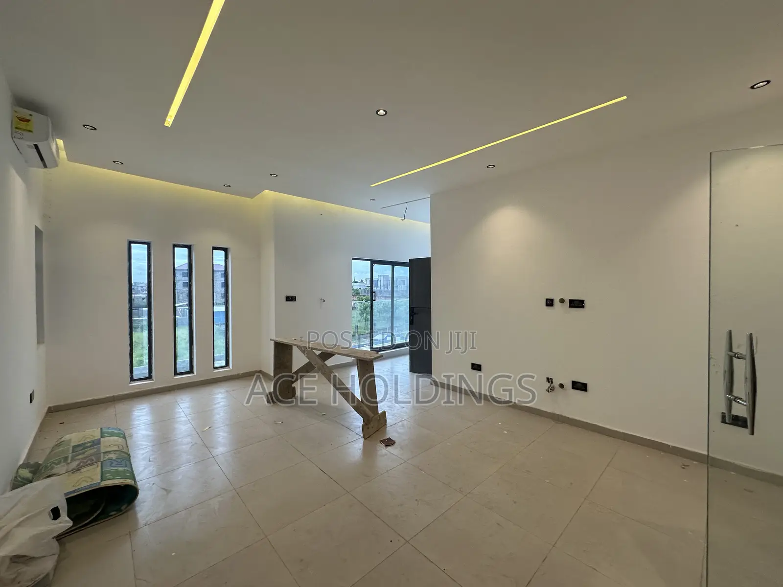 4bdrm Mansion in East Legon Hills for sale