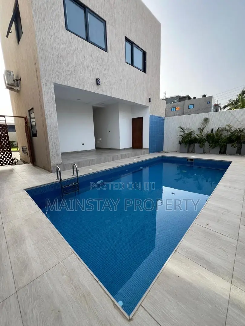 4bdrm Townhouse / Terrace in Mainstay Estates, East Legon for rent