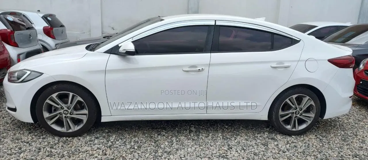 Hyundai Avante 2018 White