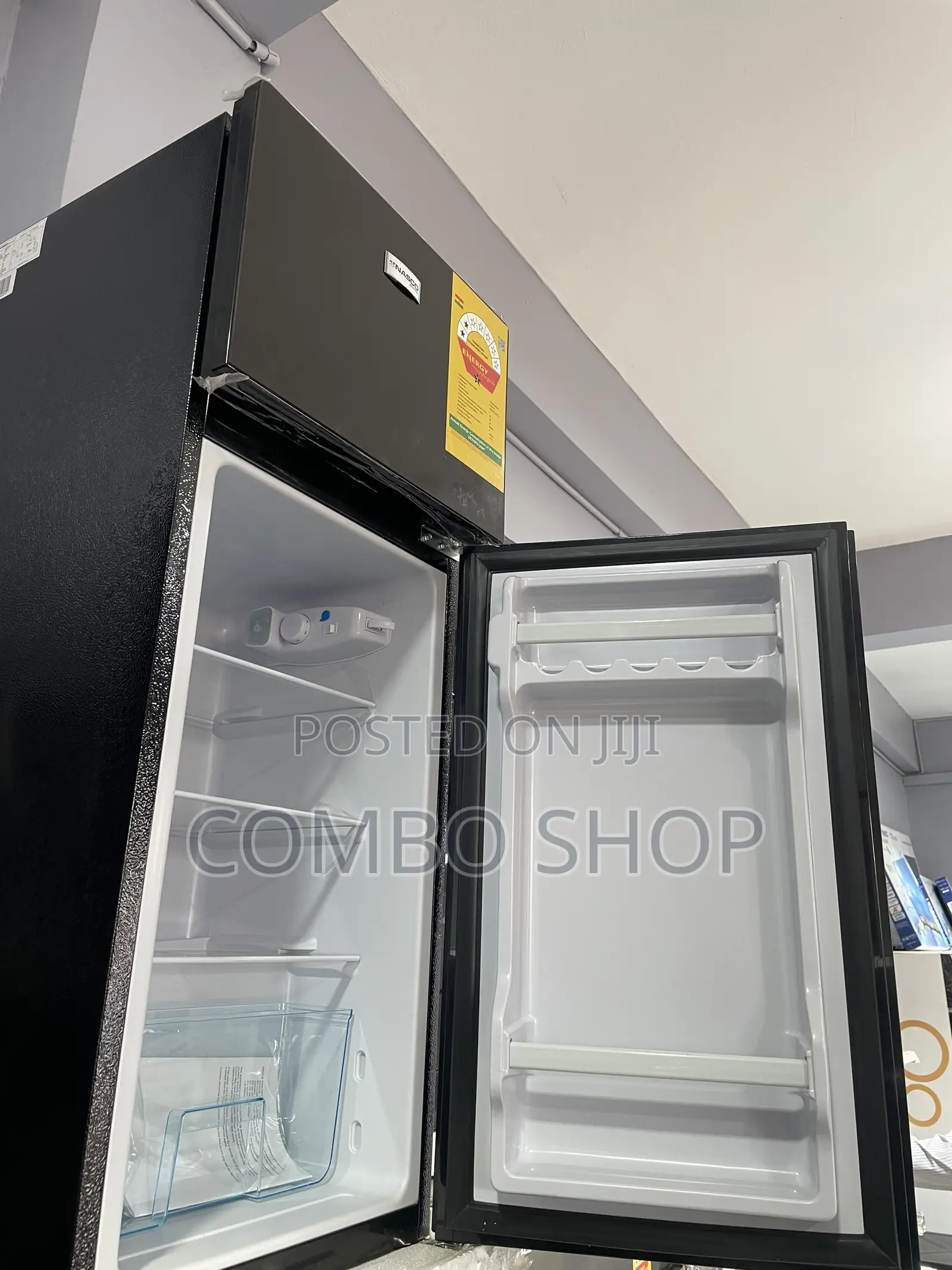 Nasco 102l Fridge