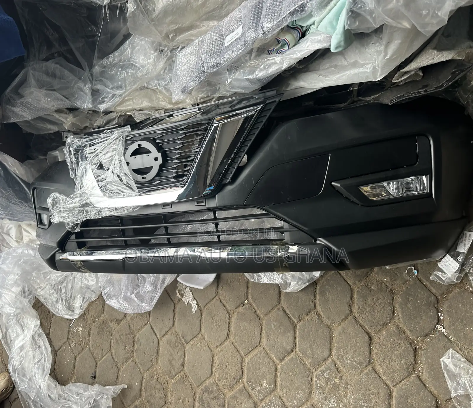 Nissan Rogue / Xtrail 2017 2018 2019 2020 Front Bumper
