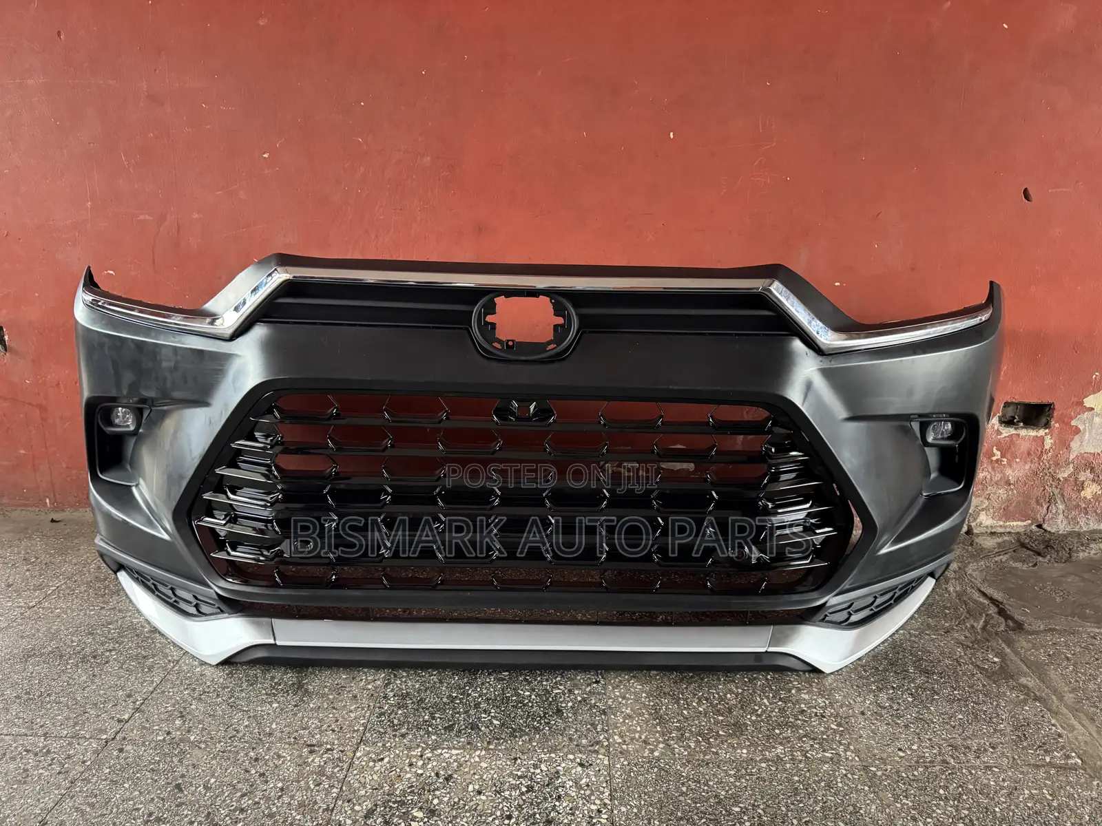Toyota Highlander Grand Front Bumper Complete