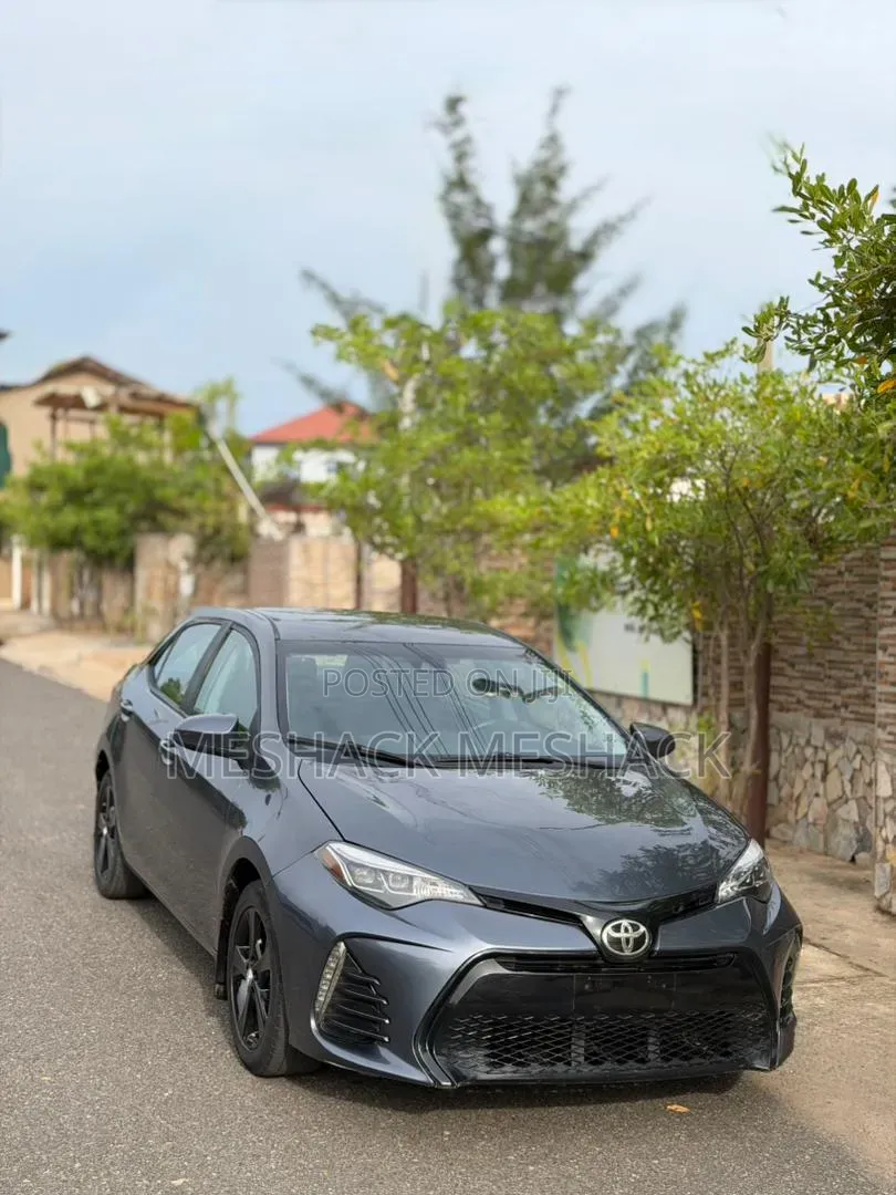 Toyota Corolla 2019 Gray