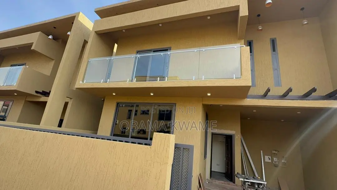 4bdrm Mansion in Gringo Lynks Premium, Manet Court for rent