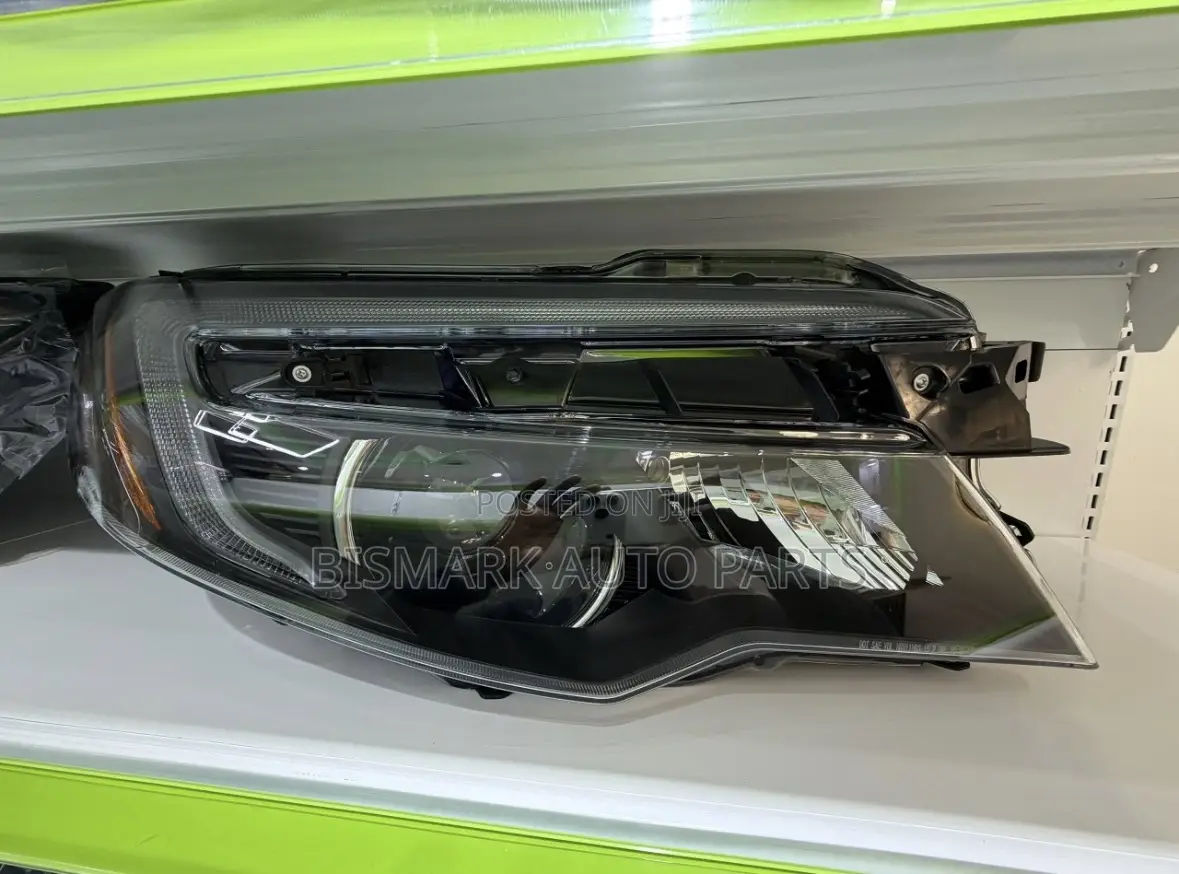 Honda Pilot 2016 2017 2018 2019 2020 2021 Headlight