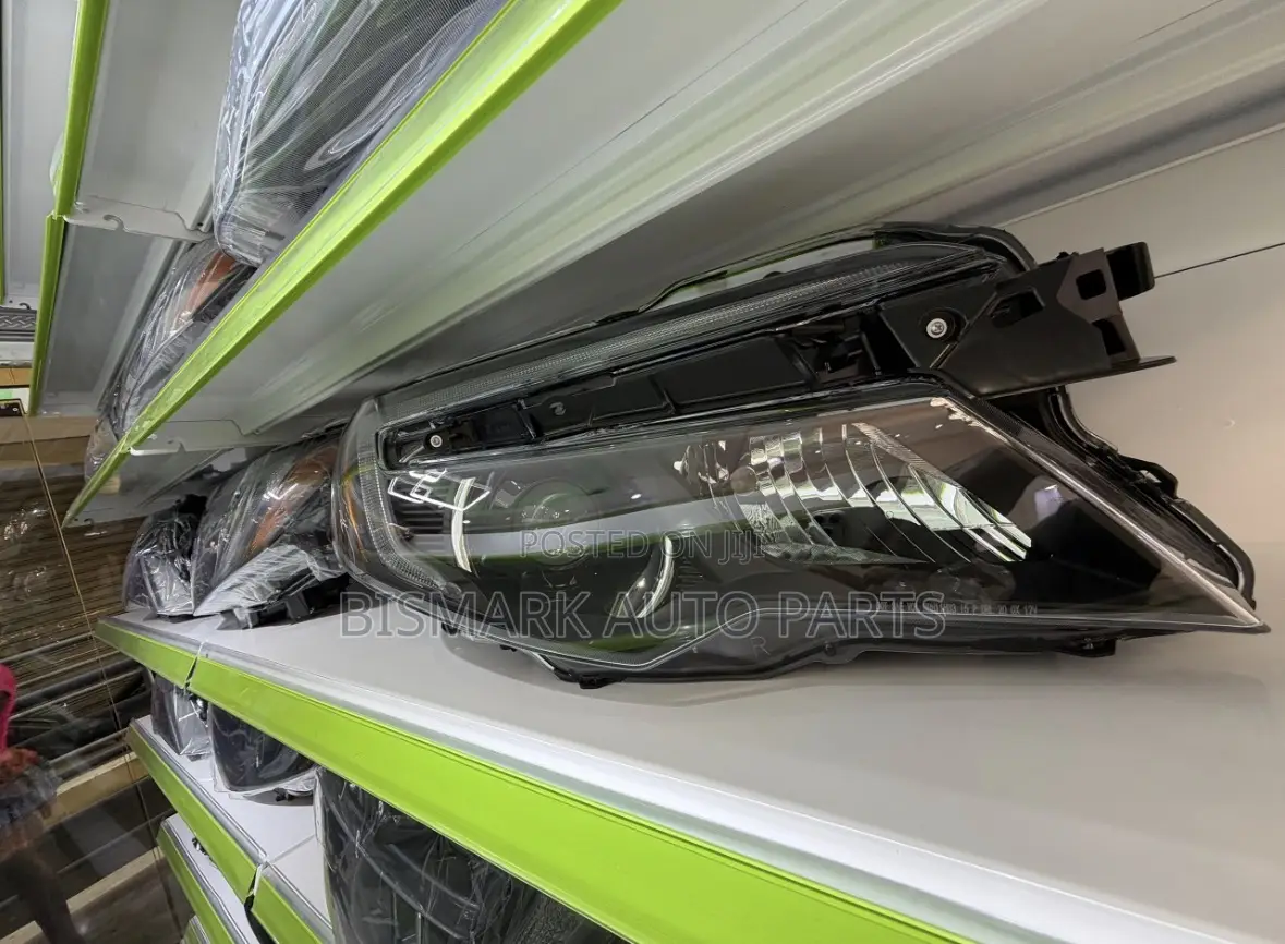 Honda Pilot 2016 2017 2018 2019 2020 2021 Headlight