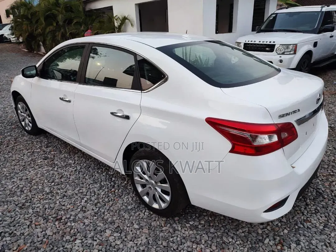 Nissan Sentra S 2018 White