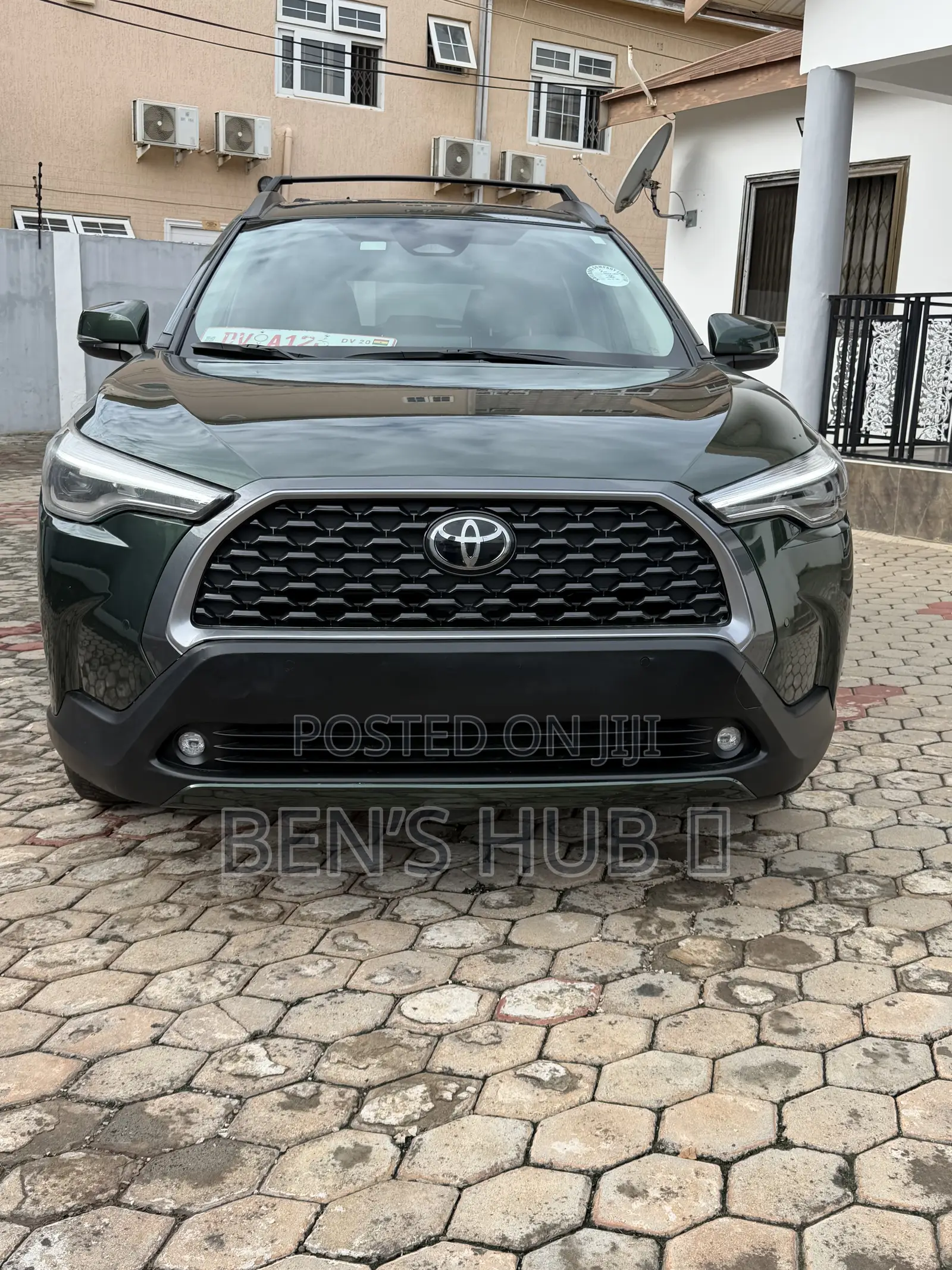 Toyota Corolla Cross XLE 2025 Green