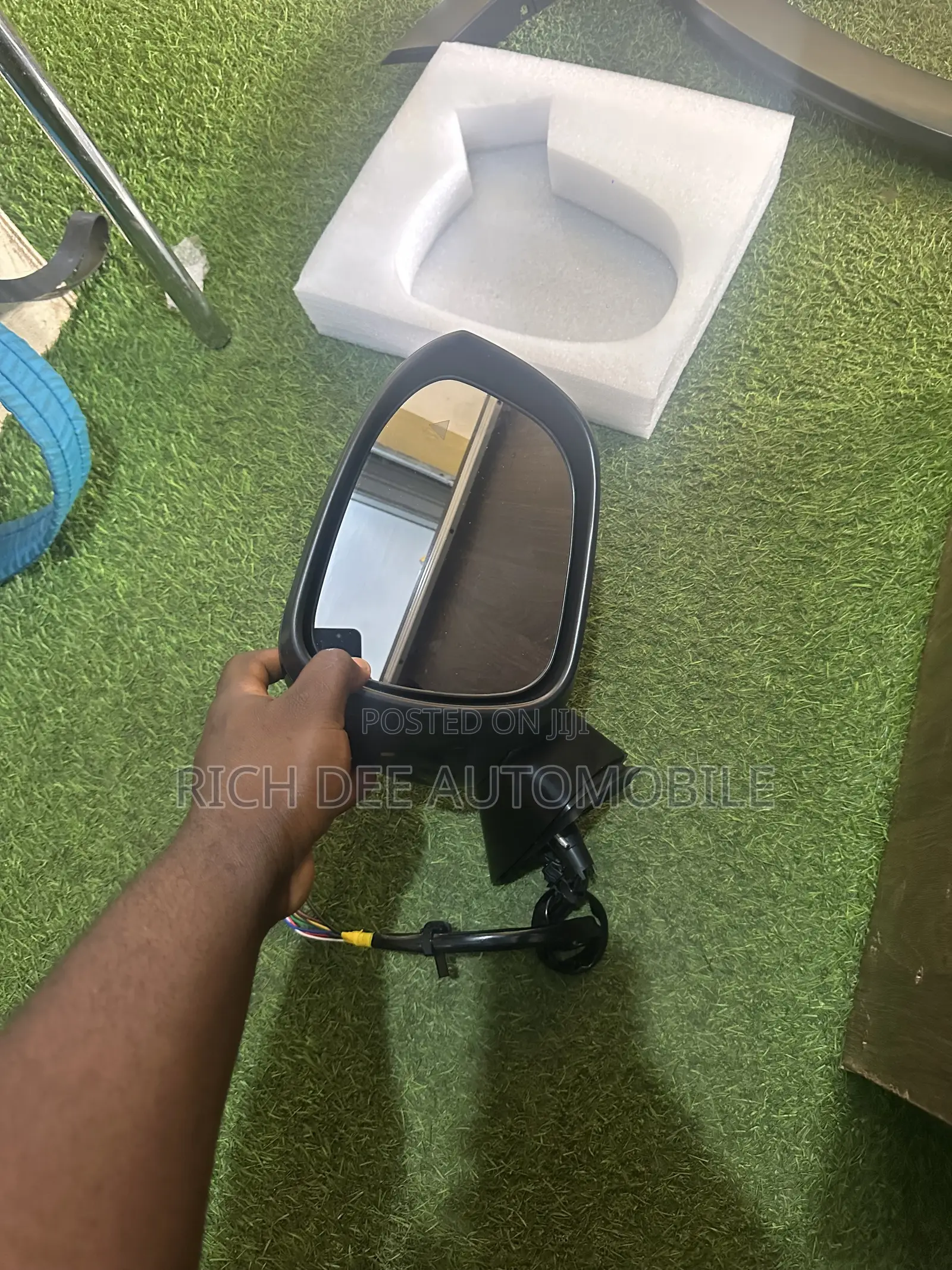 Outlander 2023 Mirror Camera,Sensor and Light Pair