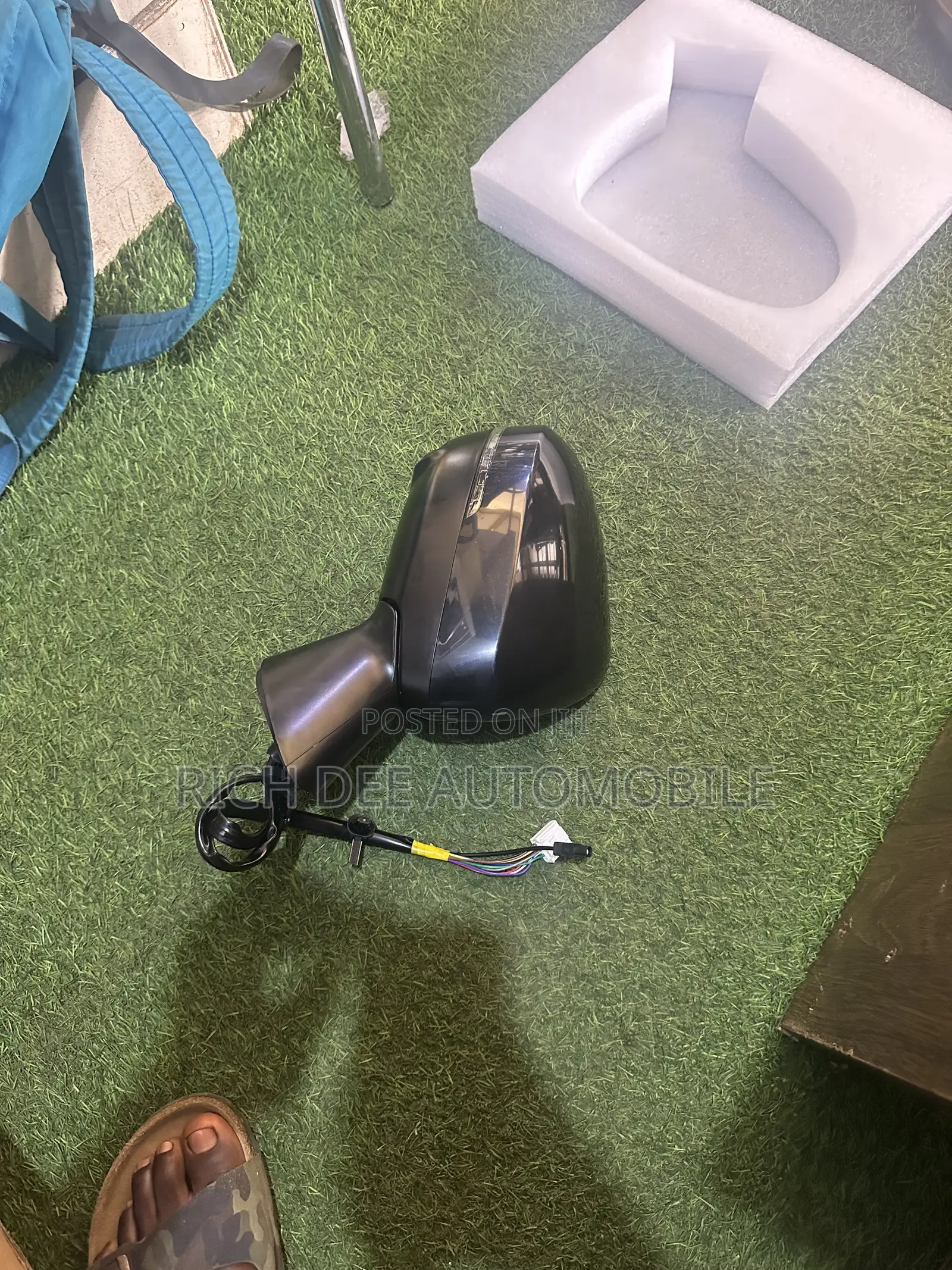 Outlander 2023 Mirror Camera,Sensor and Light Pair