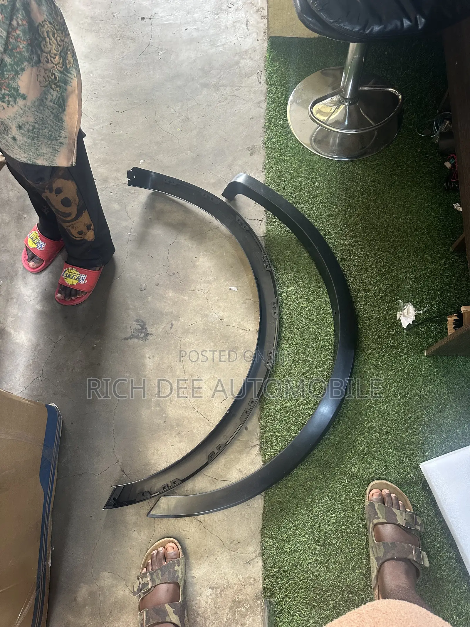 F150 2015 20 Fender Moulding Pair