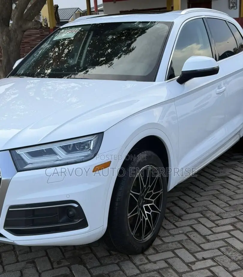 Audi Q5 45 Premium AWD quattro 2020 White