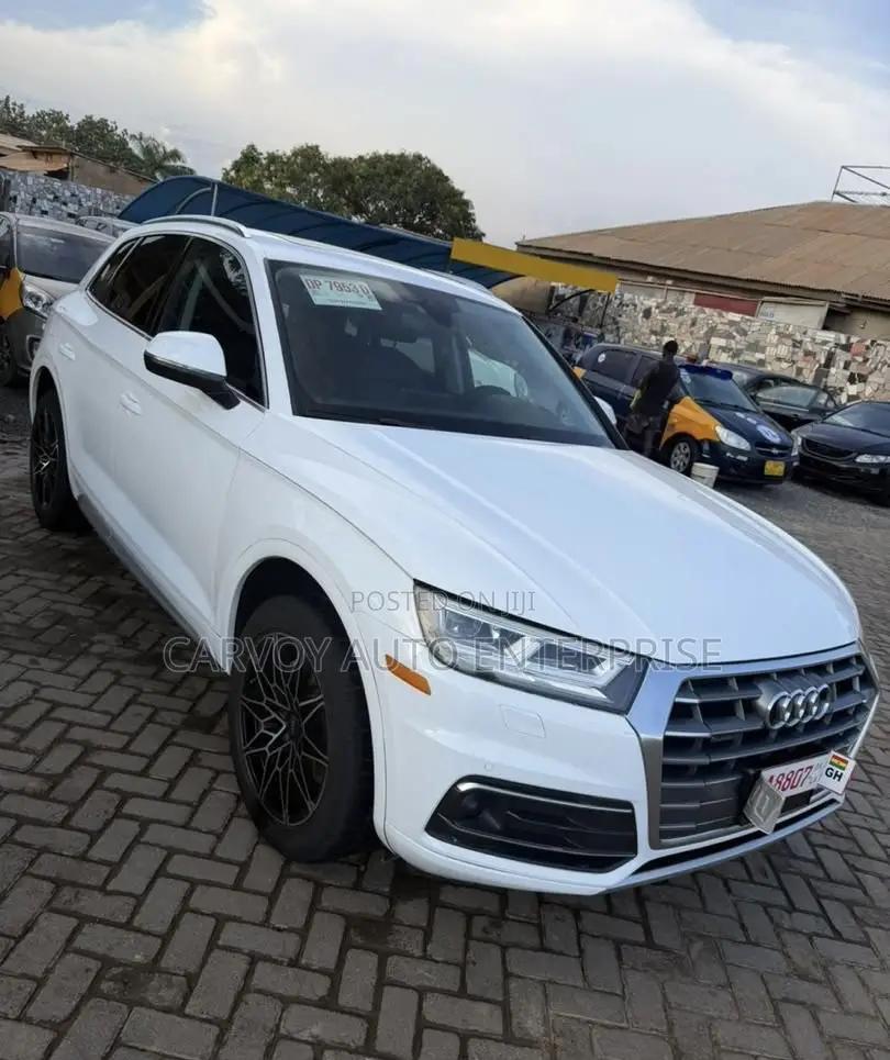 Audi Q5 45 Premium AWD quattro 2020 White