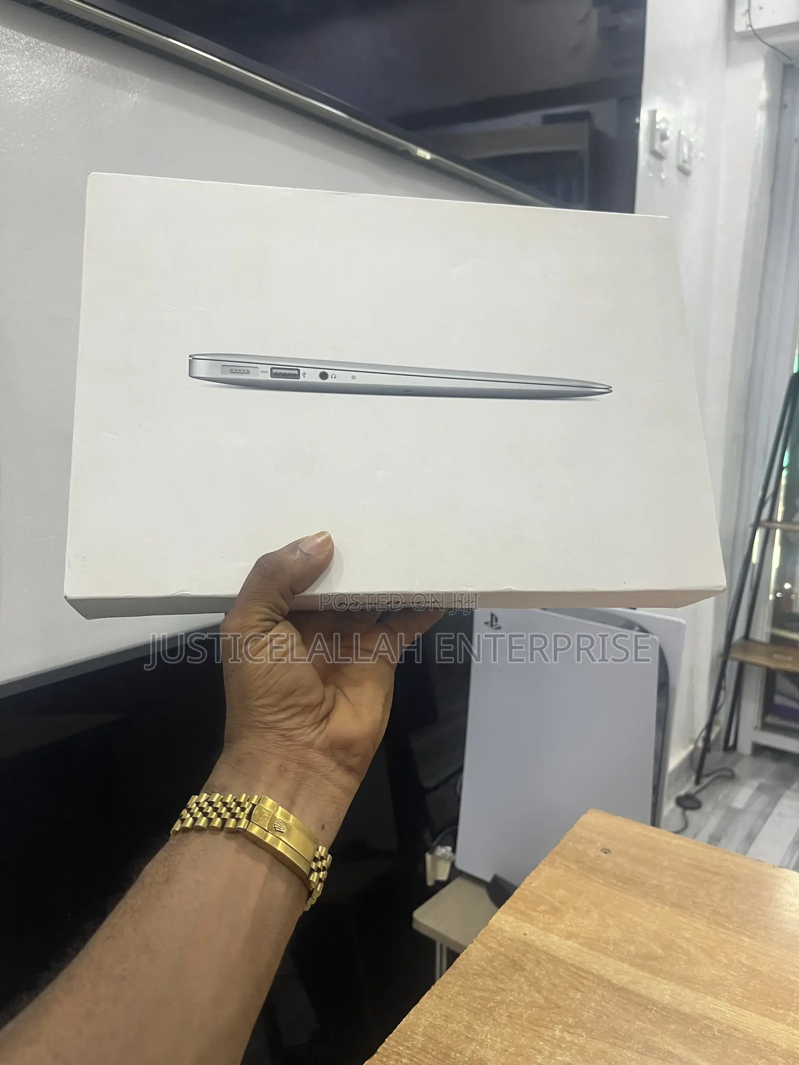 Laptop Apple MacBook Air 4GB Intel Core i5 SSD 72GB