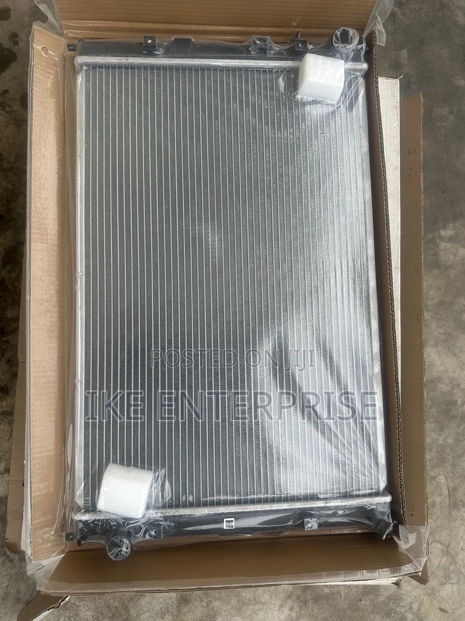 Honda Civic Radiator Water Tank 2016,2017,2018,2019,2020,2021