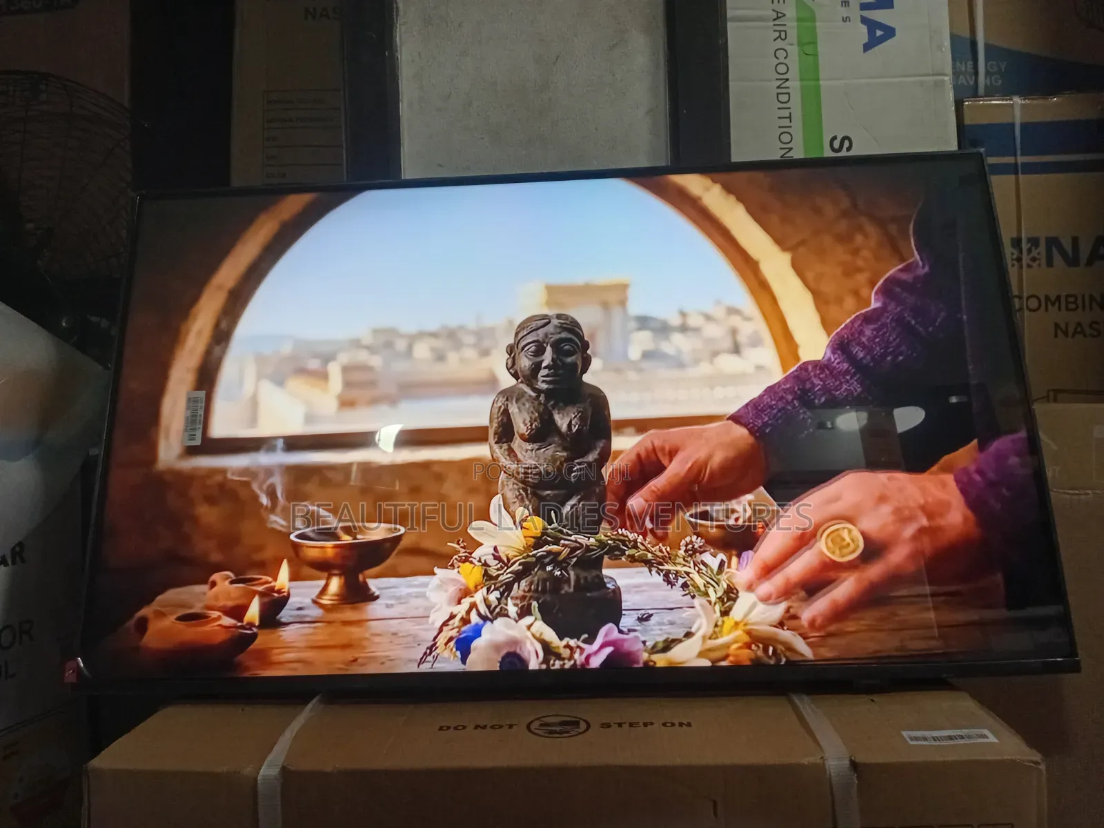 Samsung 43-Inch Smart Led Tv With Vibrant Colors