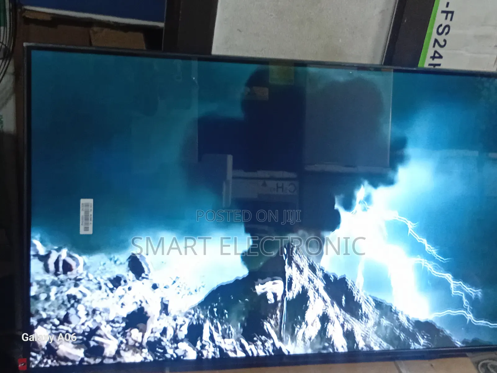Samsung 43-Inch Ultra-Clear Smart Led Tv