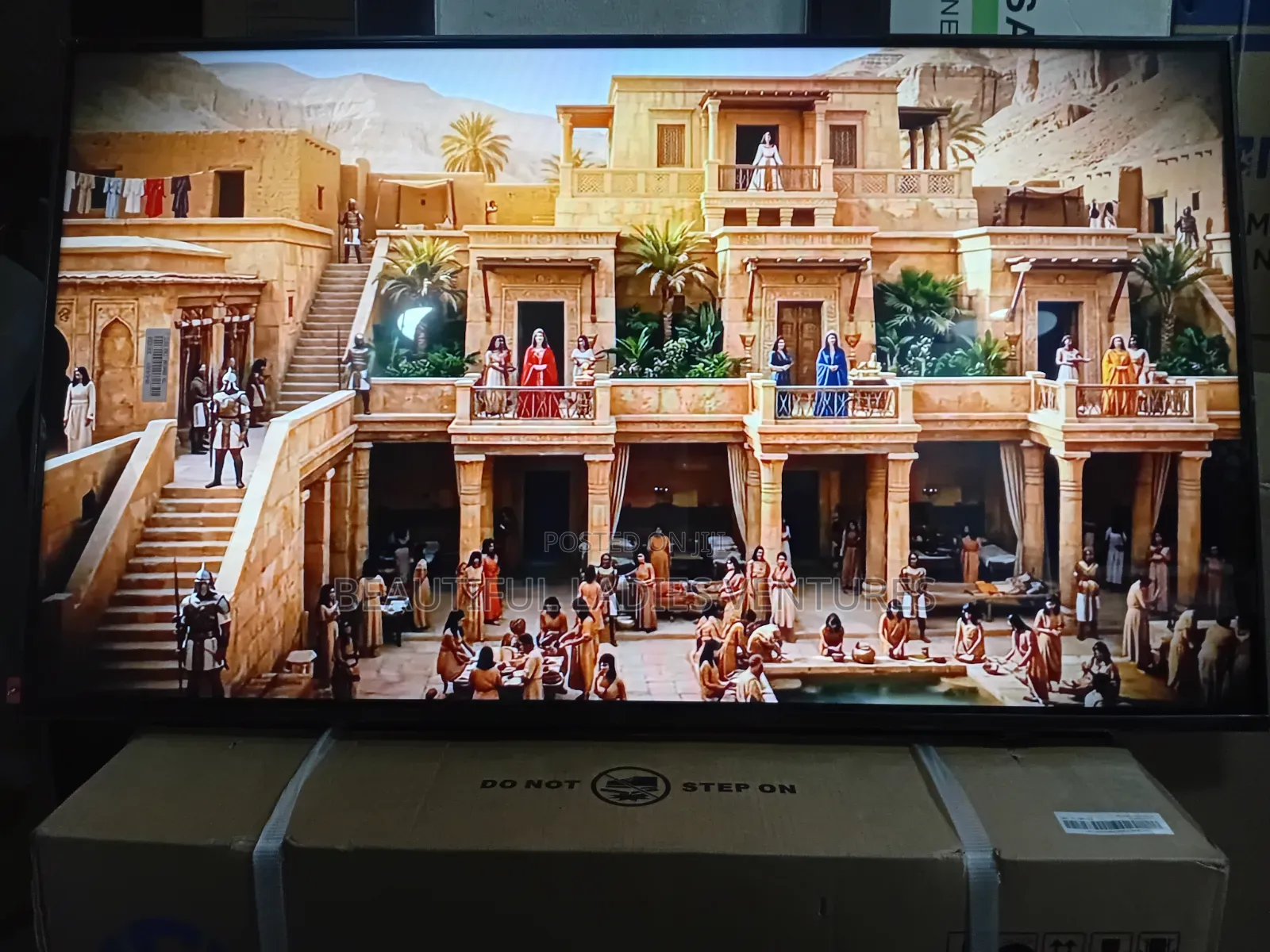 Samsung 43” Smart Led Tv With Elegant Design
