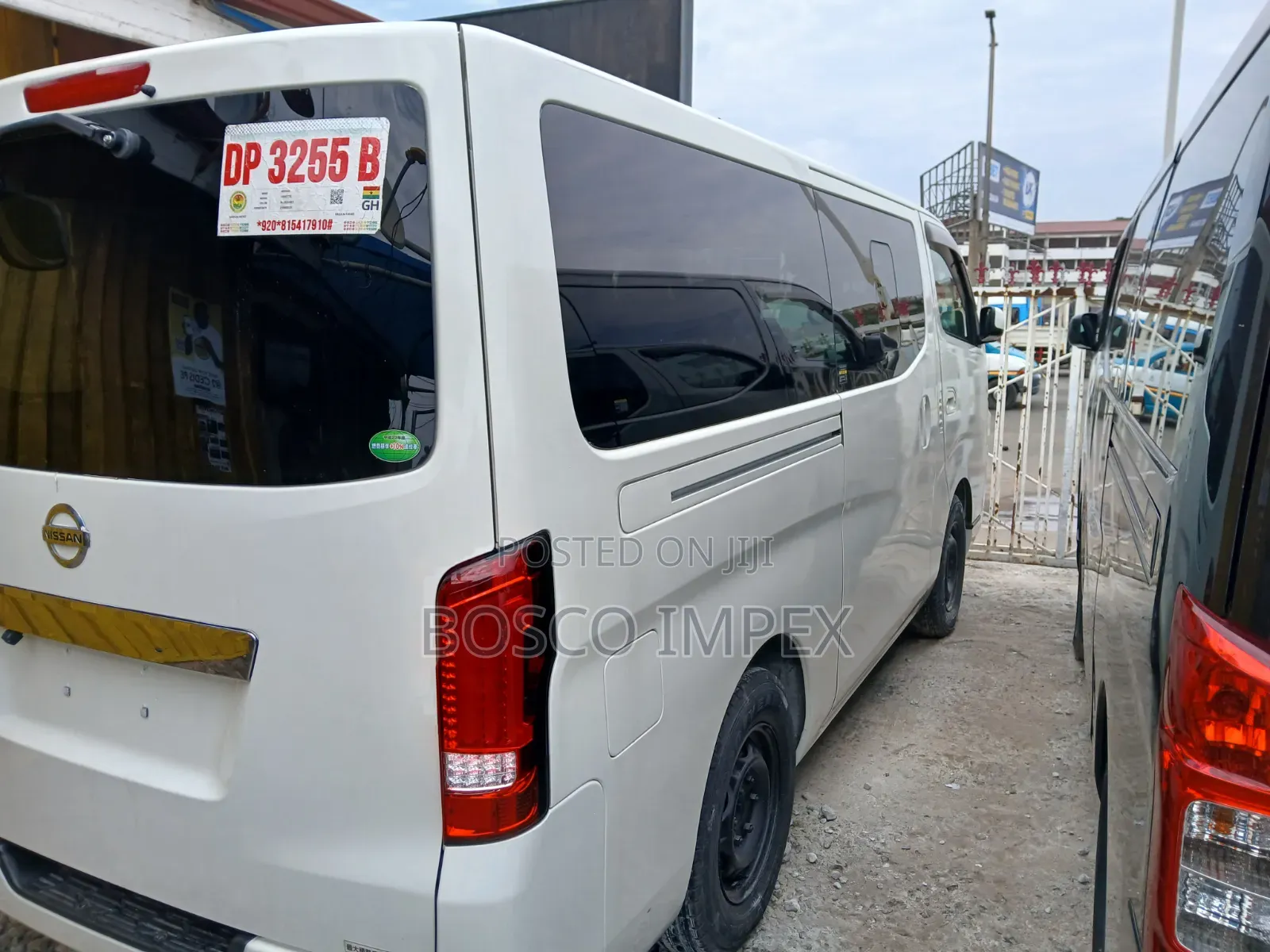 Nissan Caravan (Urvan) 2012 White