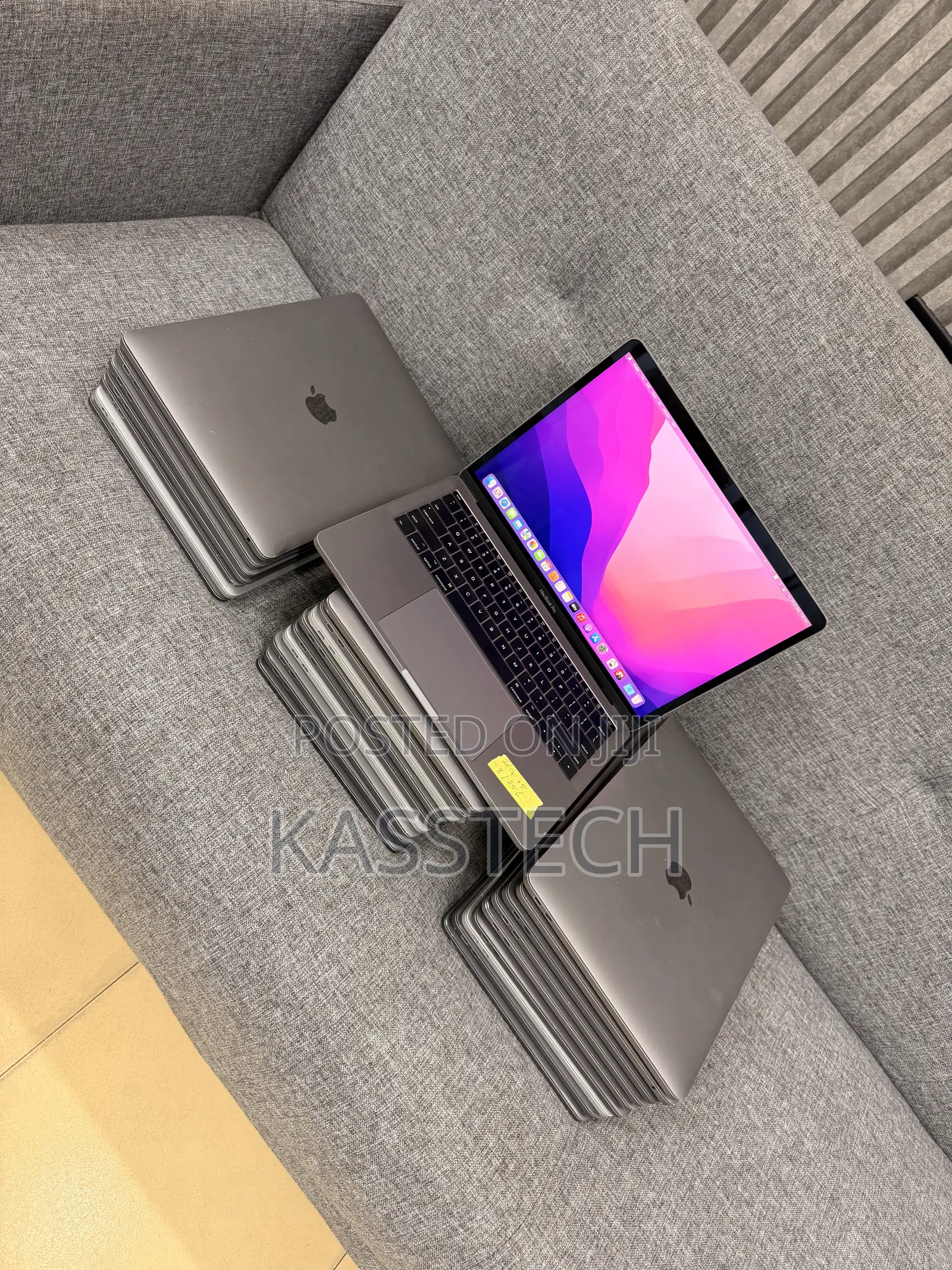 Laptop Apple MacBook Pro 2017 8GB Intel Core i5 SSD 256GB