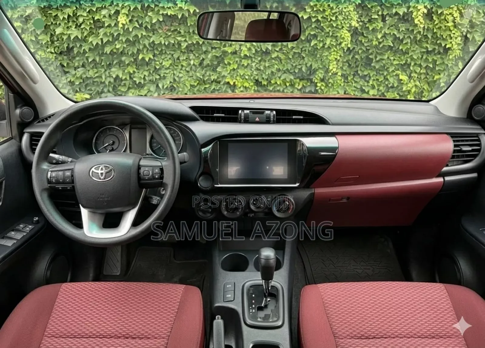 New Toyota Hilux 2025 White
