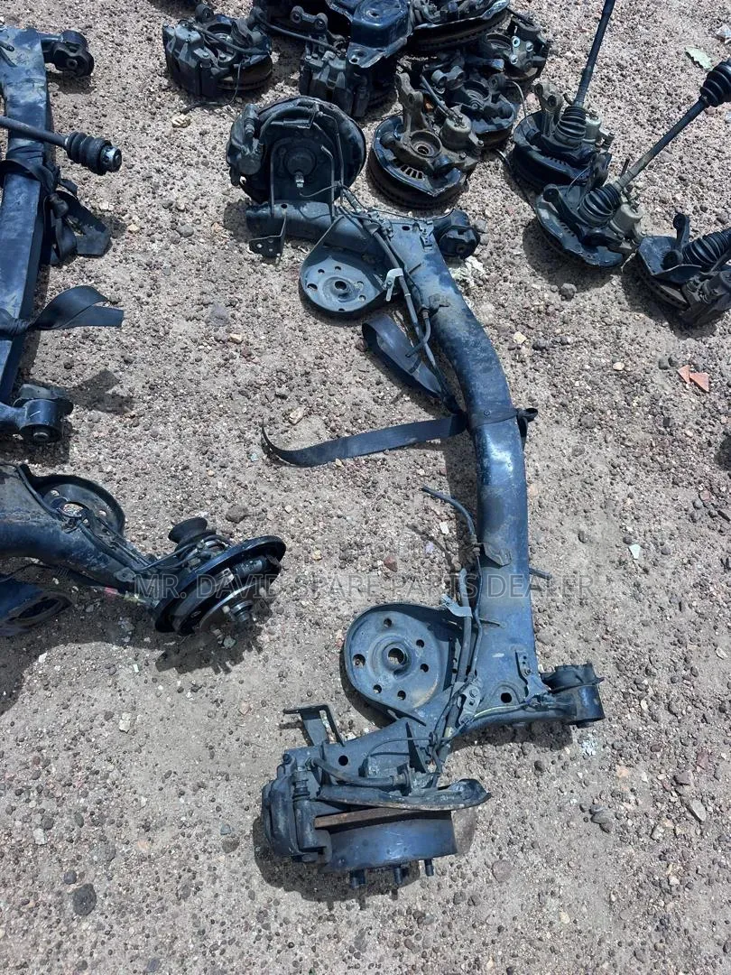 Toyota Voxy 2015 Back Axle