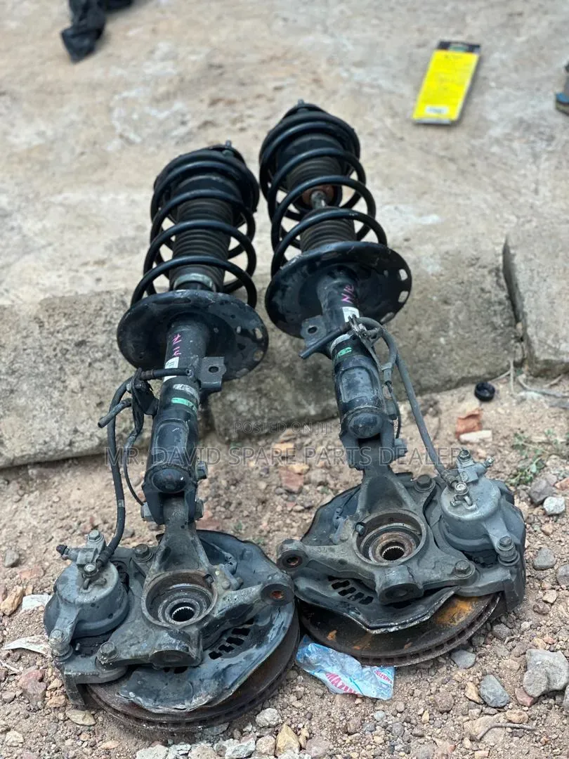 Toyota Voxy Front Shock Absorbers and Complete Hub 2015