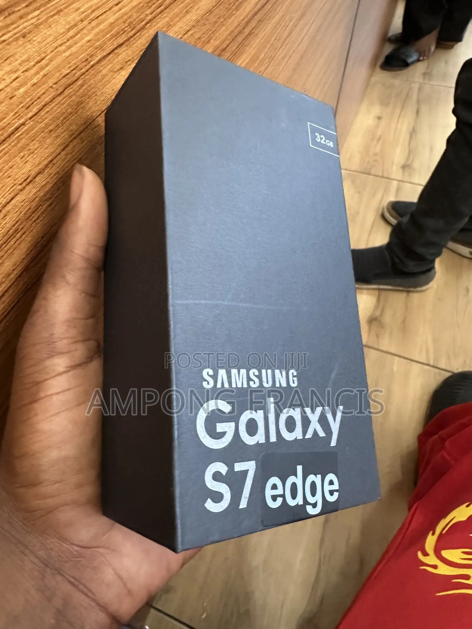 New Samsung Galaxy S7 edge 32 GB Gold