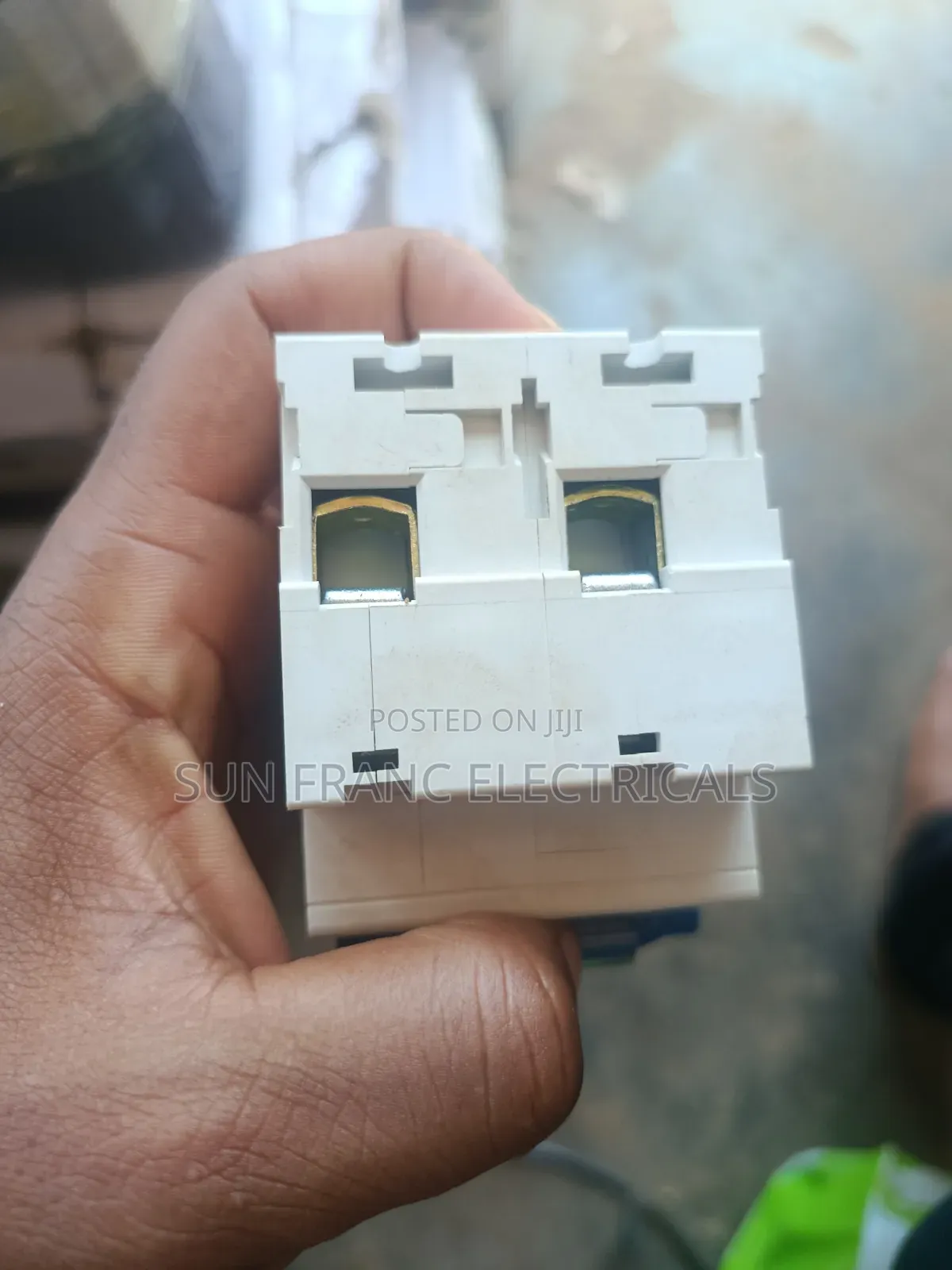 2-Pole 100a Miniature Circuit Dc Breaker (Mcb)