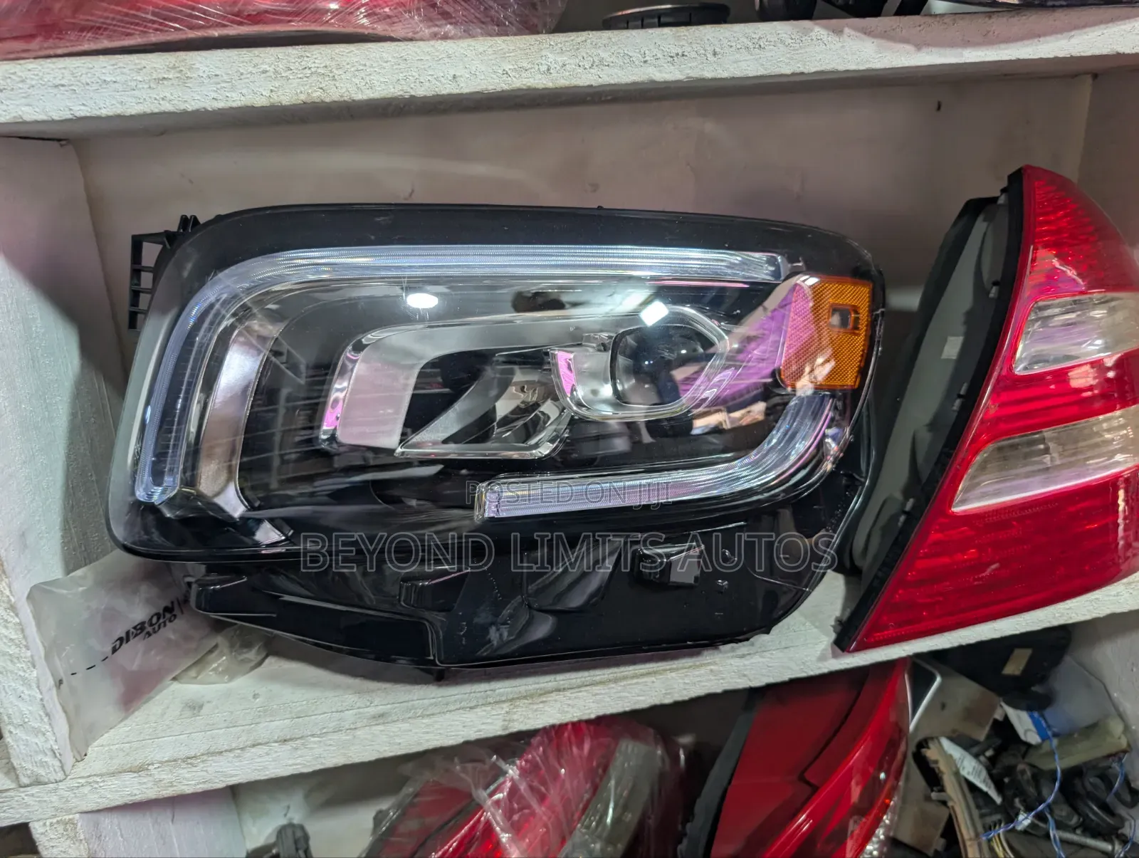 Mercedes Benz GLB 250 / 250 Matic Headlight