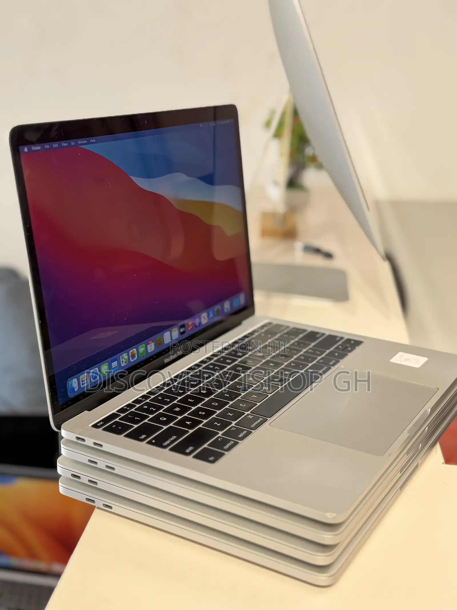 Laptop Apple MacBook Pro 2017 8GB Intel Core i5 SSD 256GB
