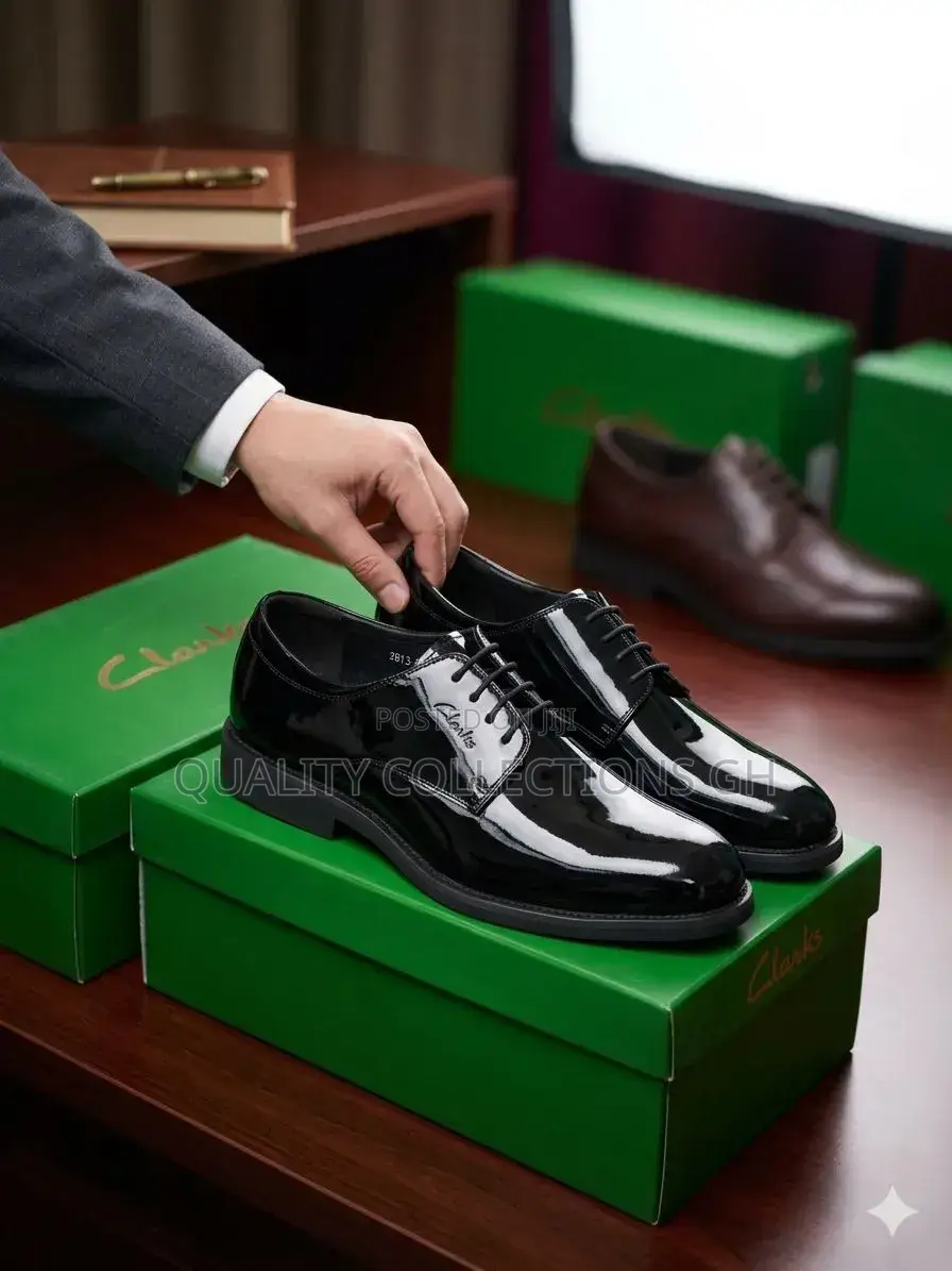Authentic Clarks Mirror Shoe