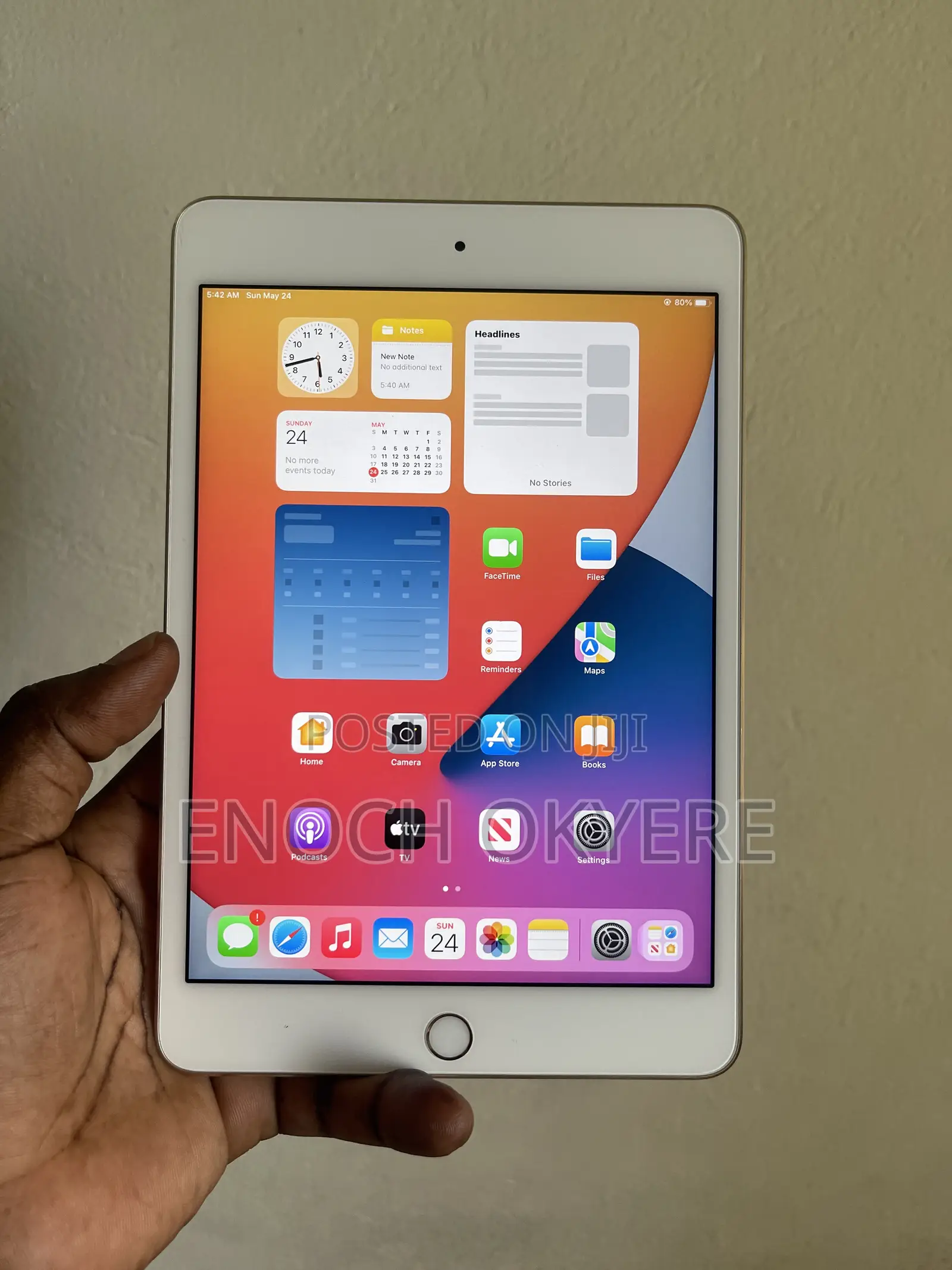Apple iPad mini 4 16 GB Gray