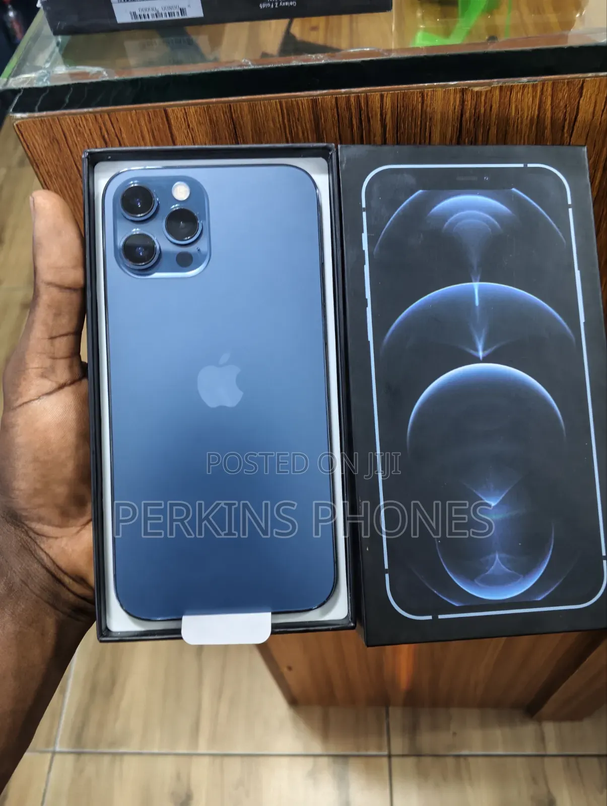 New Apple iPhone 12 Pro Max 256 GB Blue