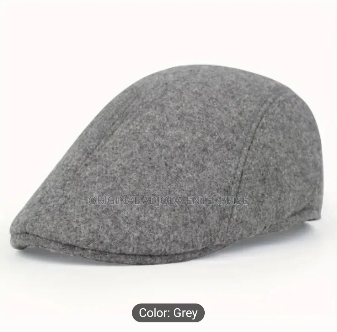 Classic Black Flat Cap – Stylish Casual Baseball Hat for Men Women