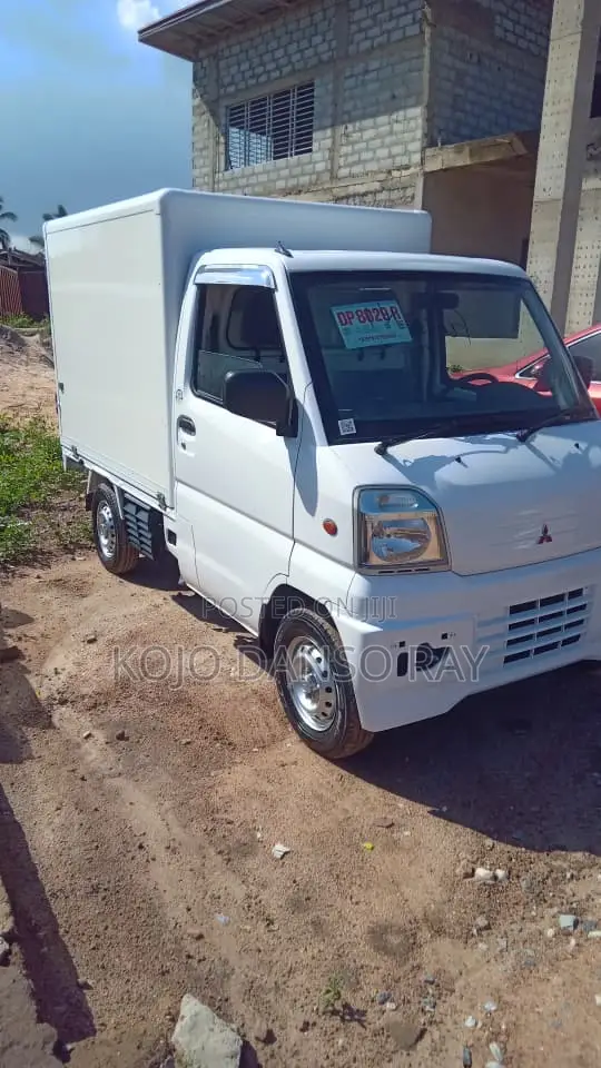 Mitsubishi Minicab