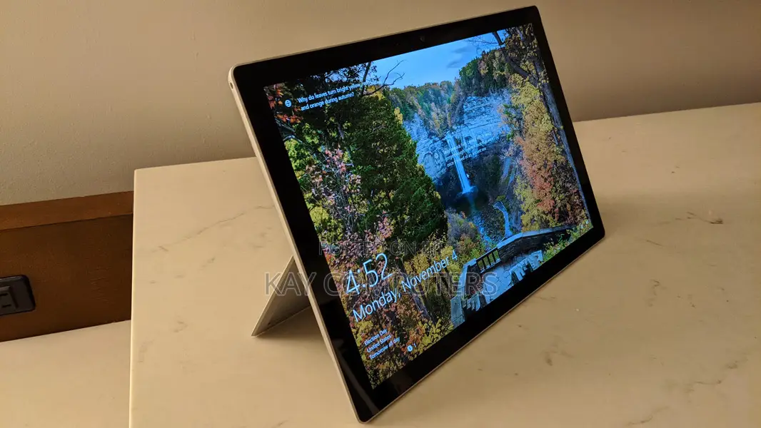 Laptop Microsoft Surface Pro 7 8GB Intel Core i5 SSD 128GB