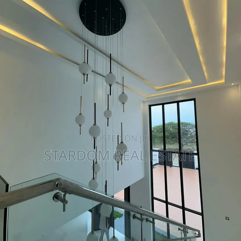 4bdrm Duplex in Shell Signboard, Coca Cola for sale