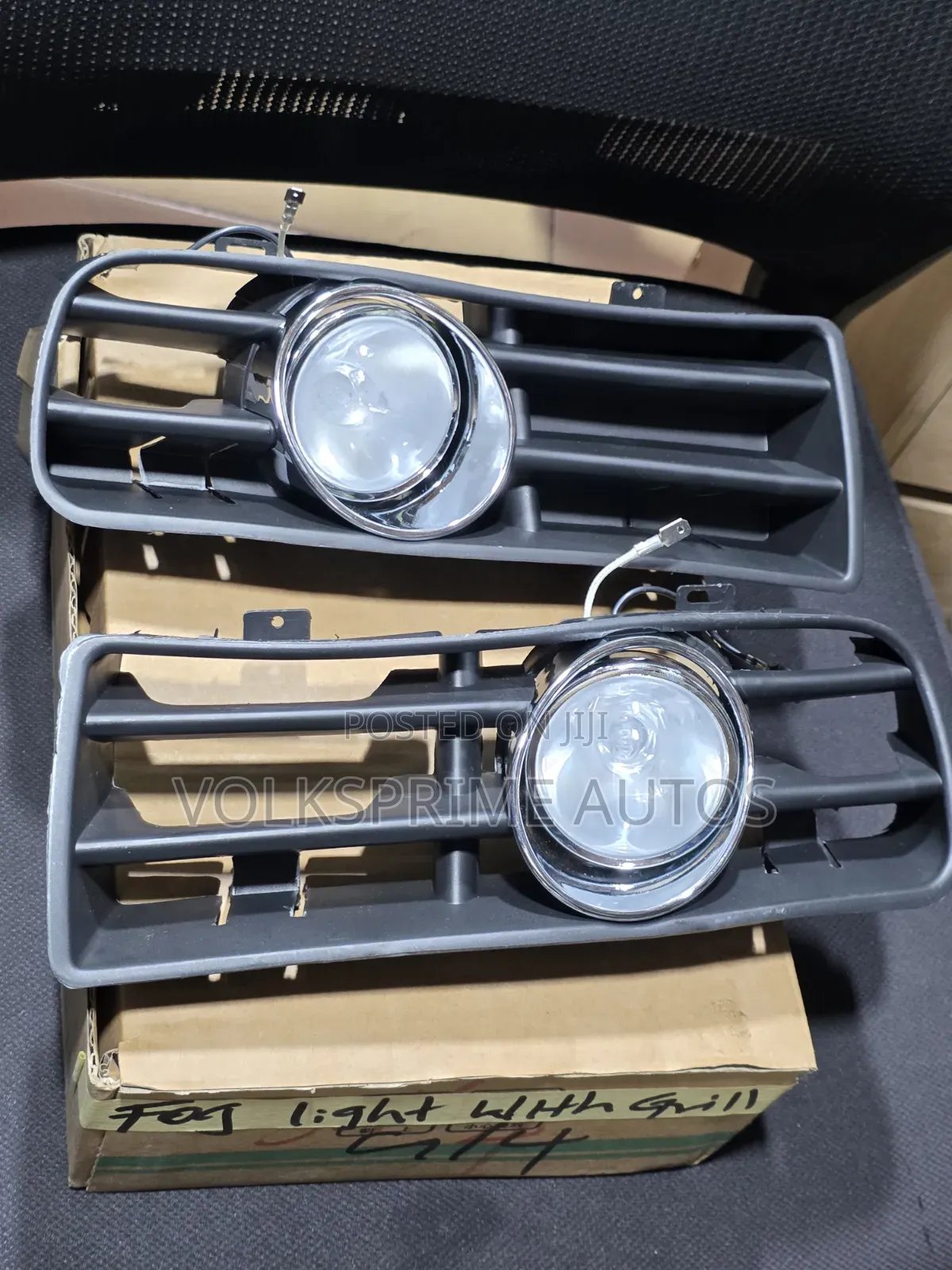 Fog Light Grilles Lamp Set for Golf4 Mk4
