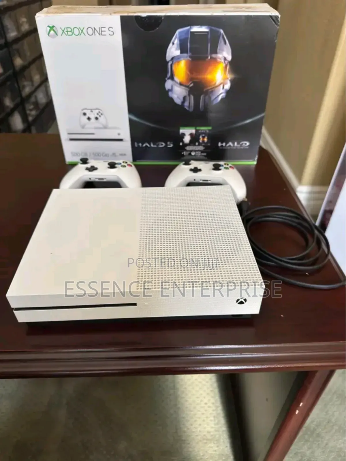 Xbox One S White With Accessories