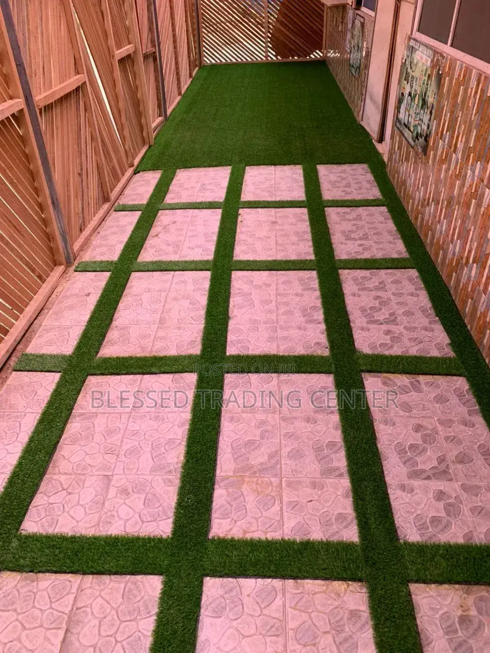 Quality Astroturf for Compounds