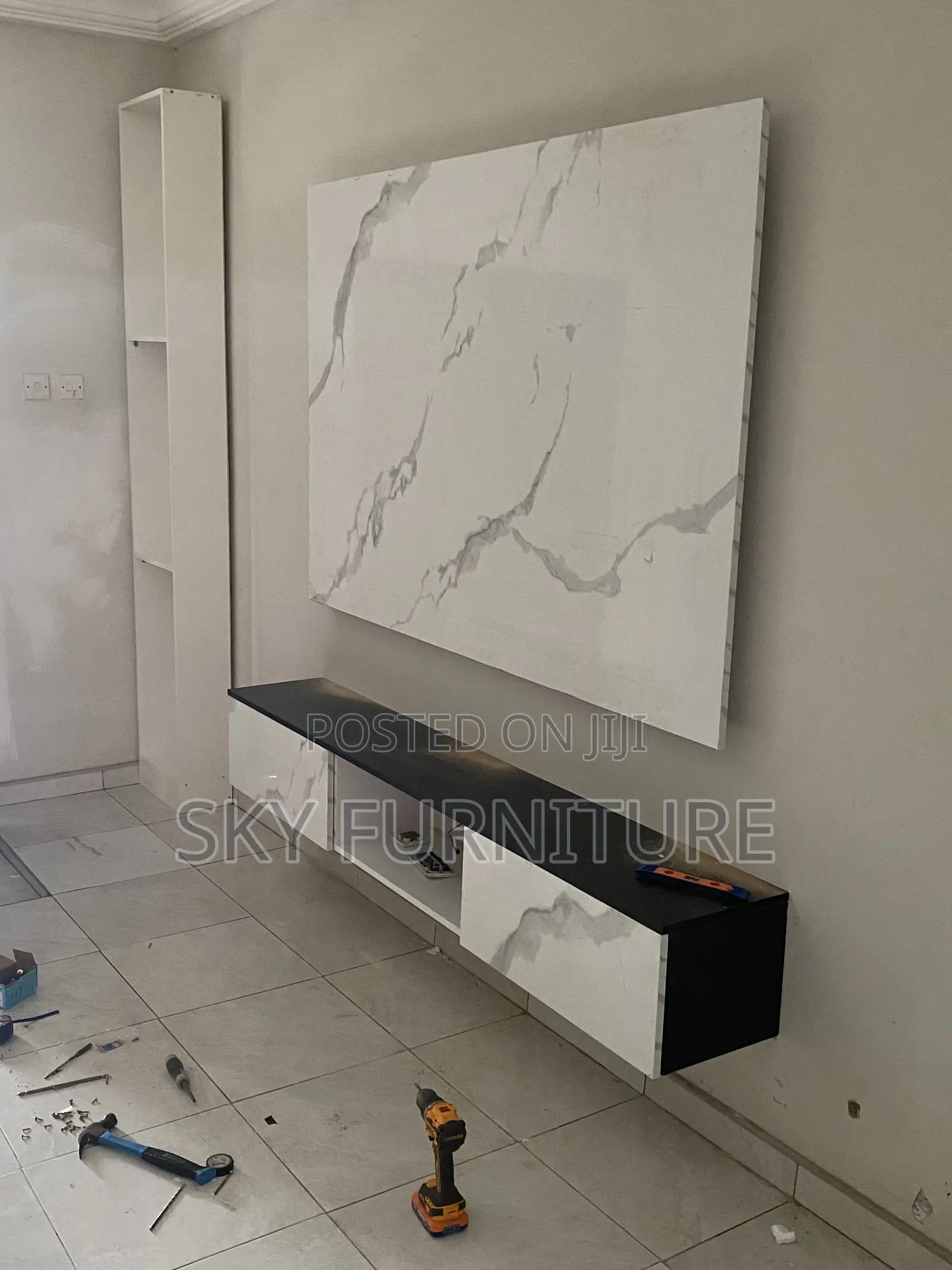 Modern Stylish Tv Wall Unit
