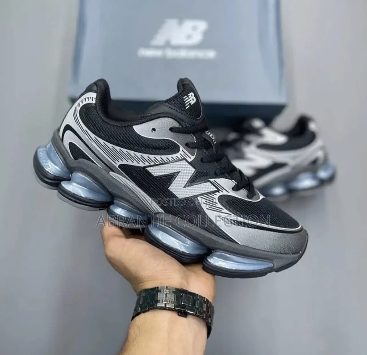 Black/Grey New Balance Absorb 2000