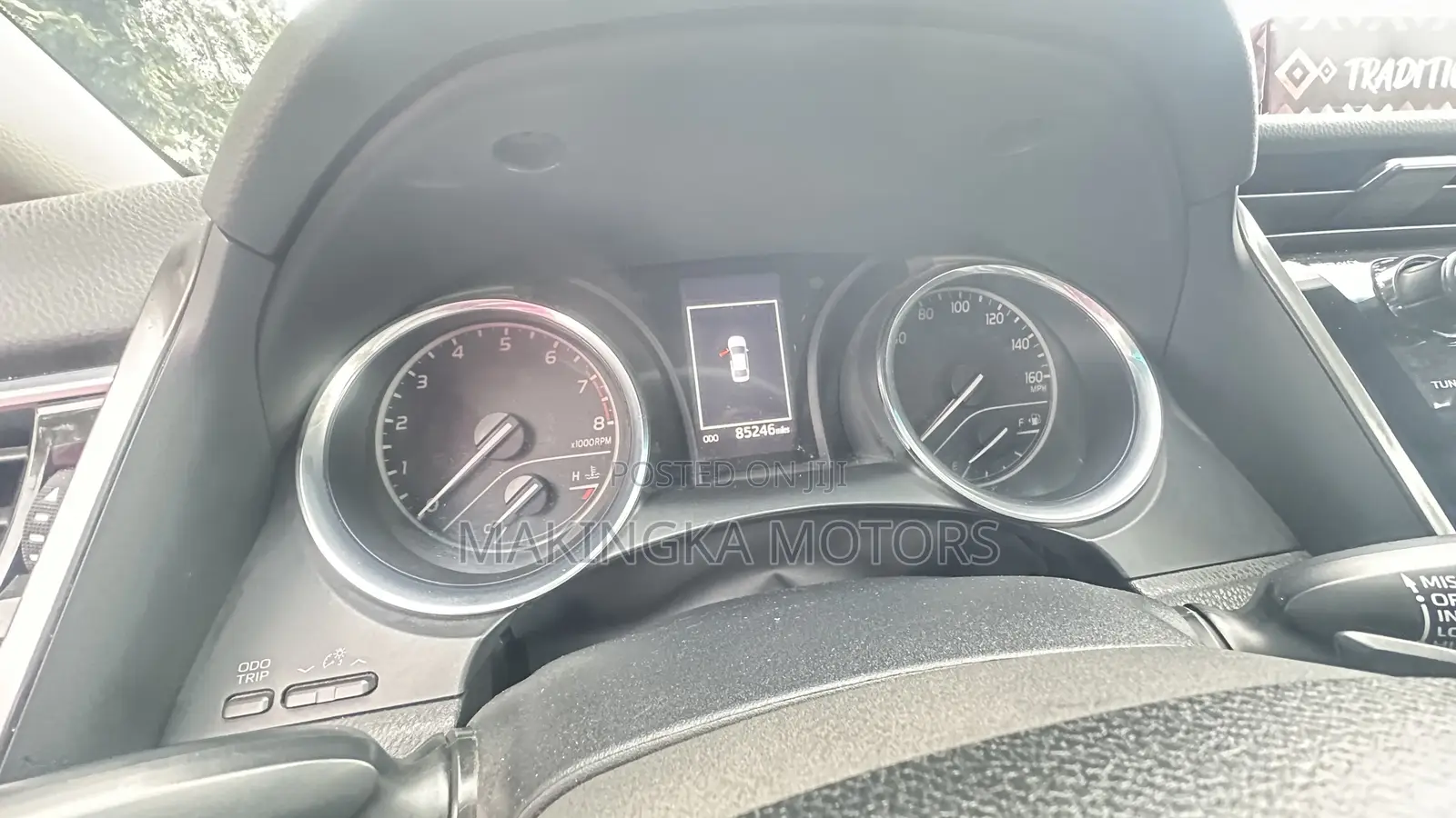 Toyota Camry SE (2.5L 4cyl 8A) 2019 Silver
