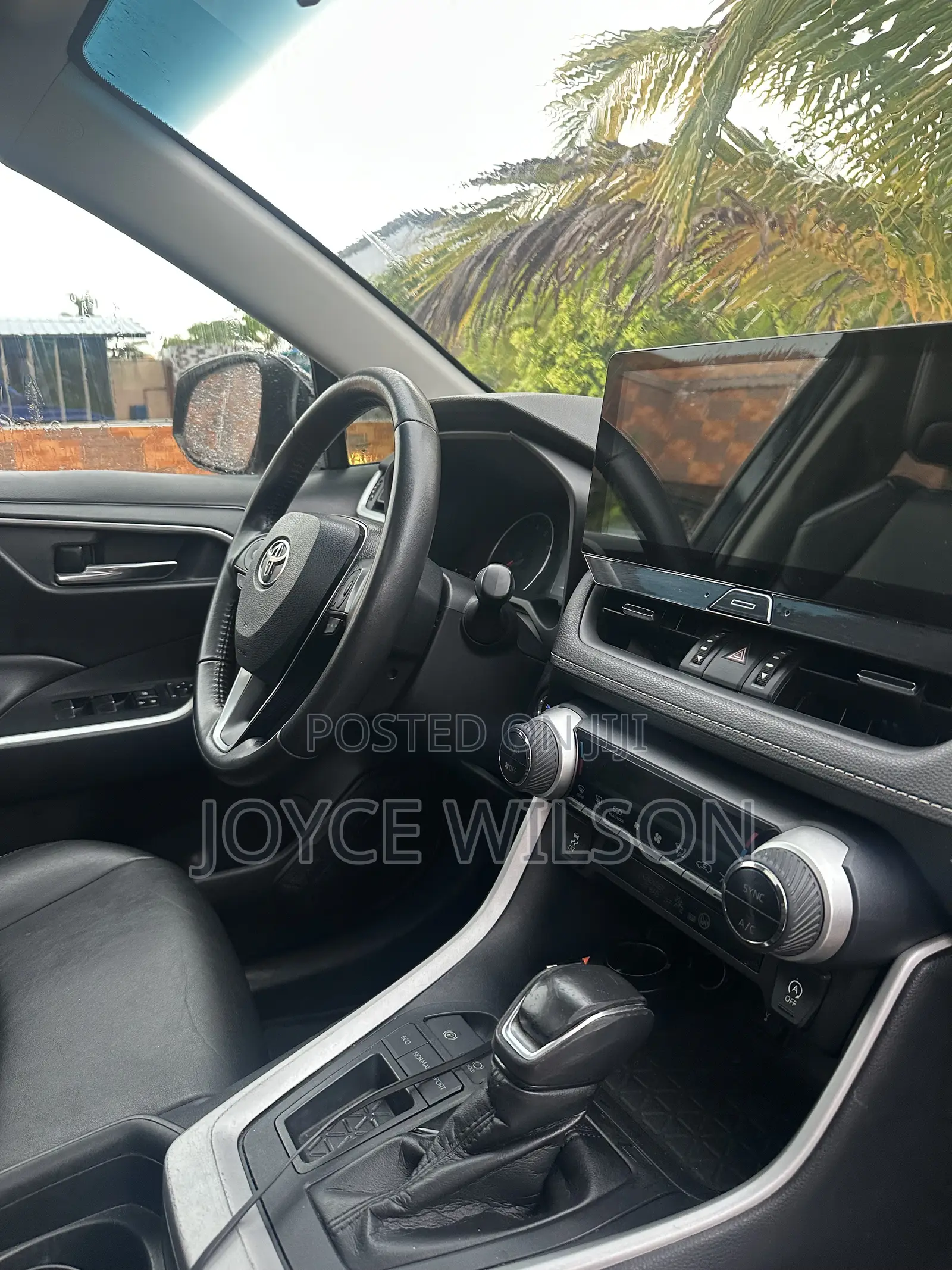 Toyota RAV4 XLE Premium 2022 Blue