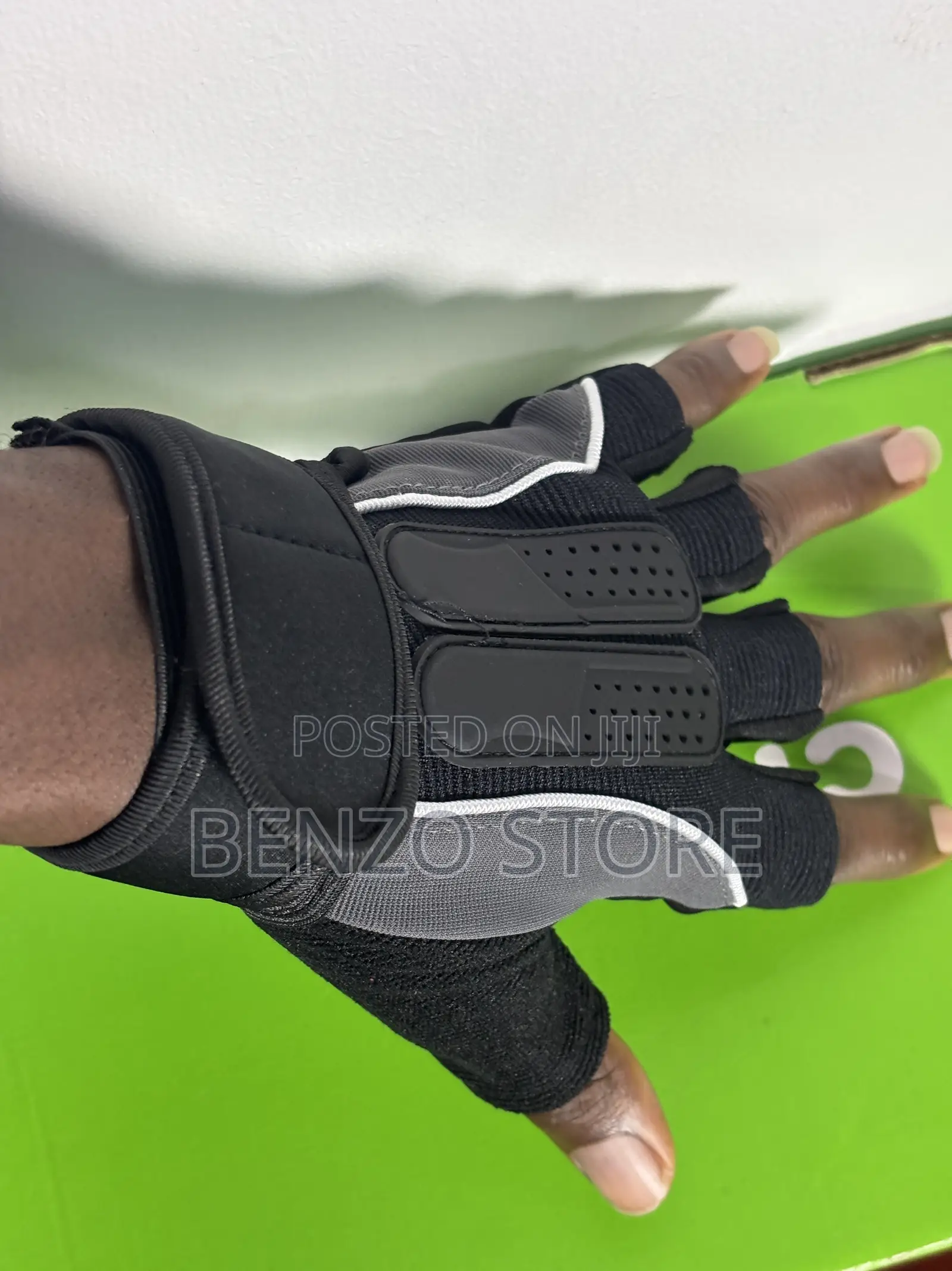 Original Riding Gloves for Motorcycle and Outdoor Use