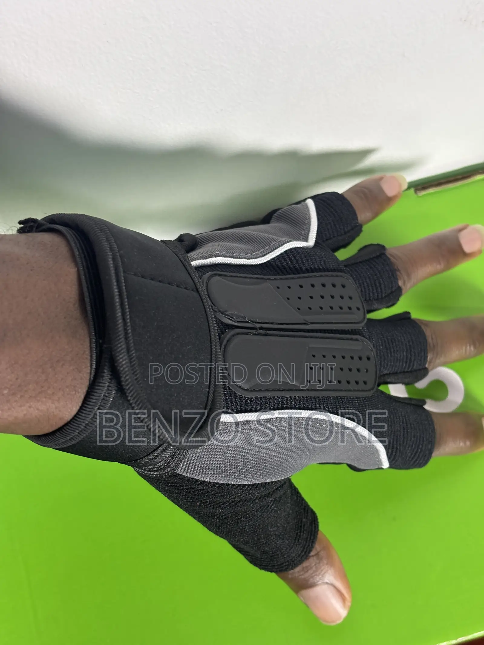 Original Riding Gloves for Motorcycle and Outdoor Use